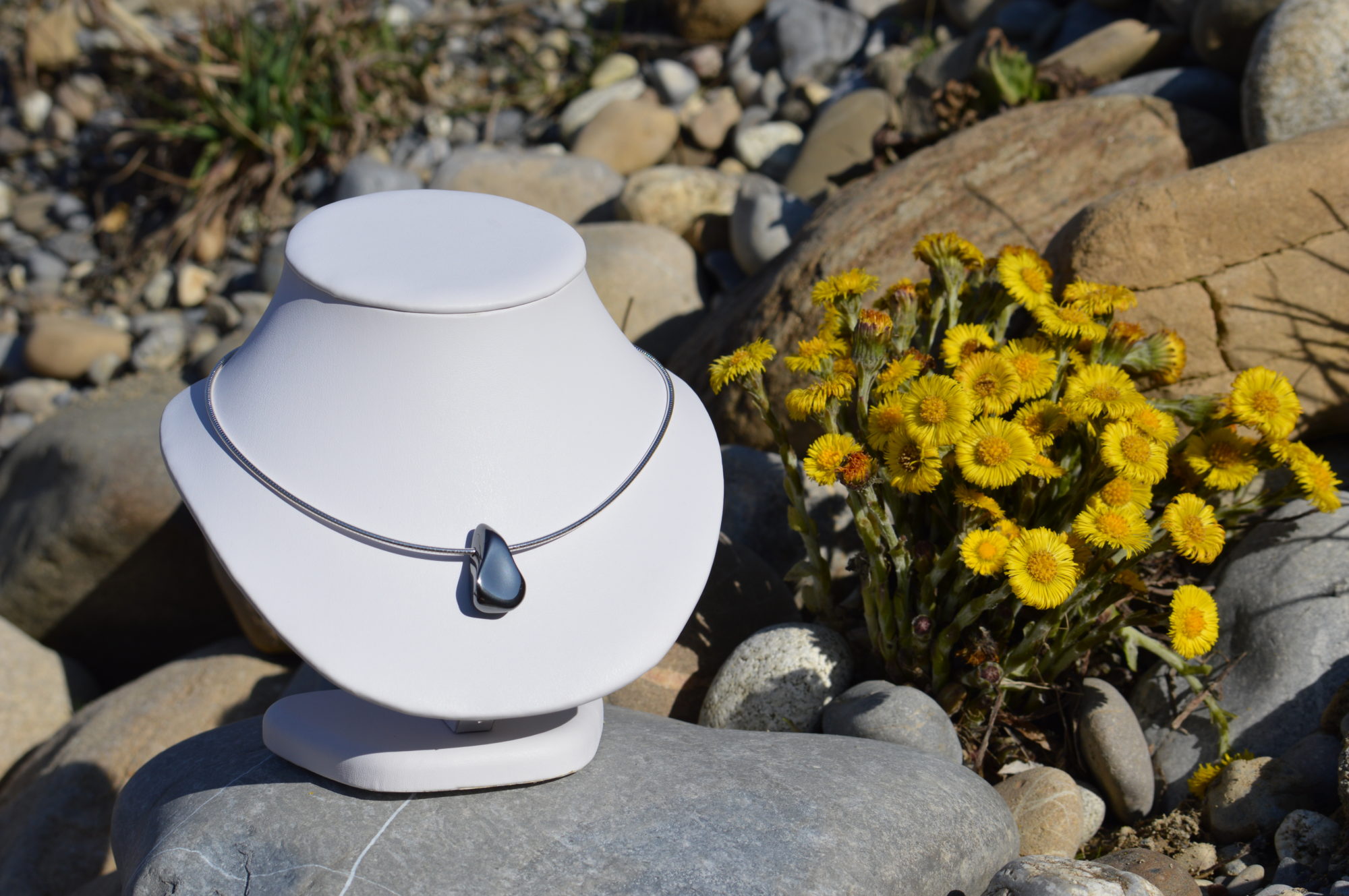 Glacier Stone Collier