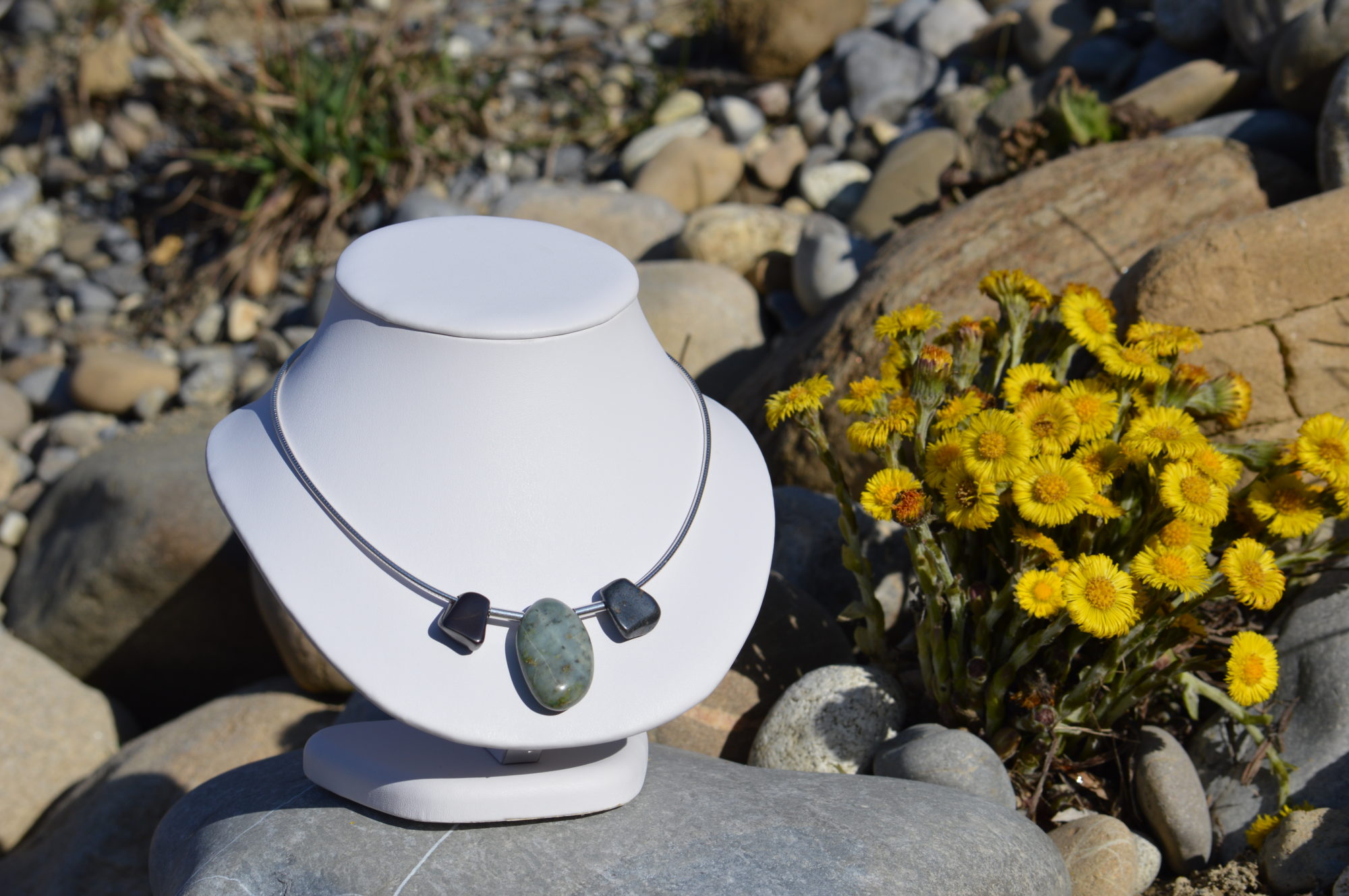 Glacier Stone Collier